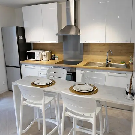 Luxurious 2-bedroom - Center * Κάννες