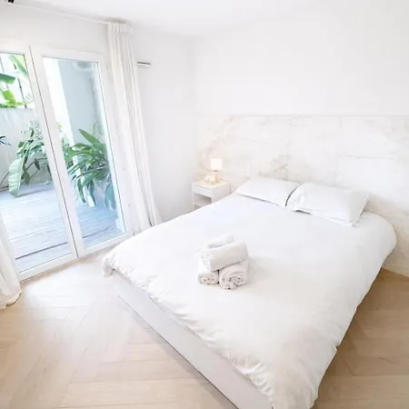 Luxurious 2-bedroom - Center Κάννες