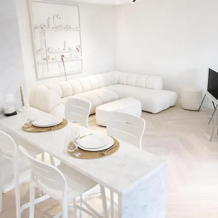 Luxurious 2-bedroom - Center Διαμέρισμα